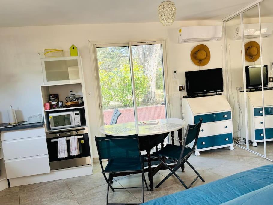 Moderne Mini Maison Lézignan-Corbières Екстериор снимка