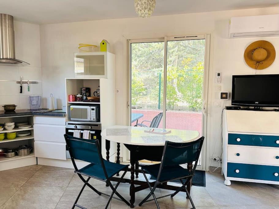 Moderne Mini Maison Lézignan-Corbières Екстериор снимка
